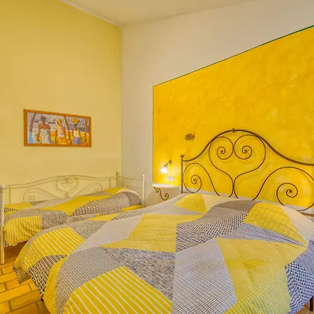 Mustard Apt. With Shared Pool * Sanfatucchio